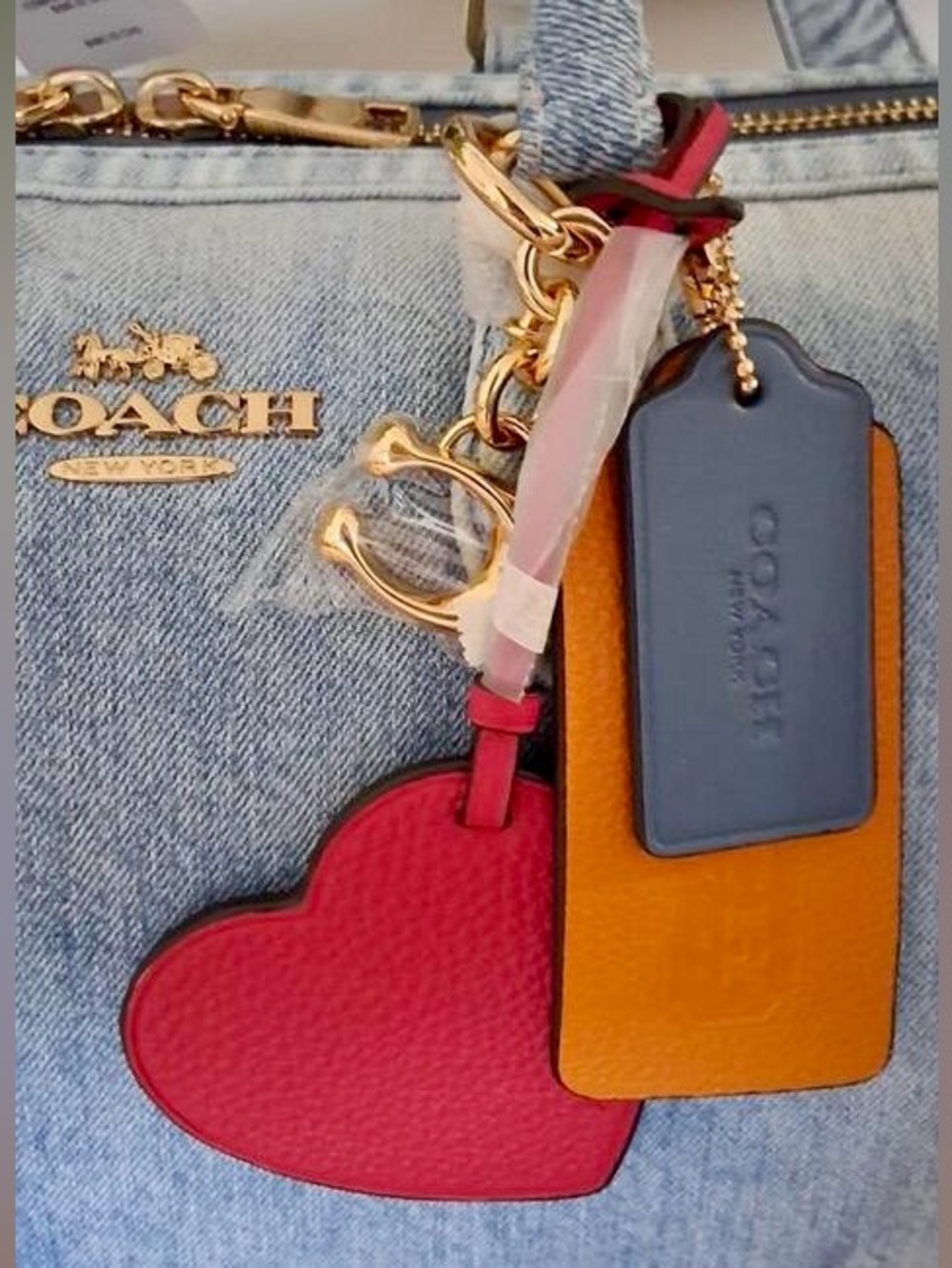 COACH LRG ROWAN DENIM SATCHEL + MATCHING WRISTLET BOTH NWT WITH CHARMS - Picture 4 of 15